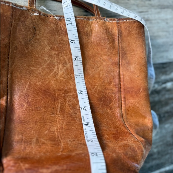 2 for $30 sale: vintage artisan-crafted brown leather bucket bag Uruguay (fair) - Picture 7 of 10